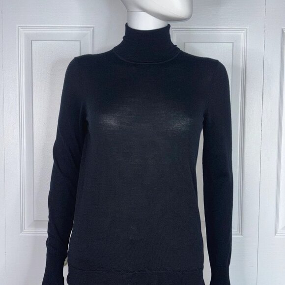 UNIQLO women's small black wool turtleneck sweater - Picture 2 of 2